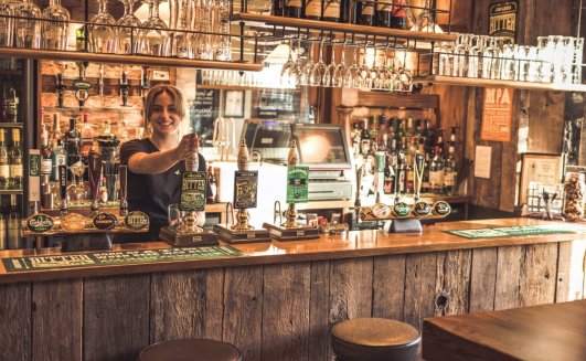 bar_with_staff.jpeg