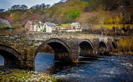 pub_from_across_bridge.jpg